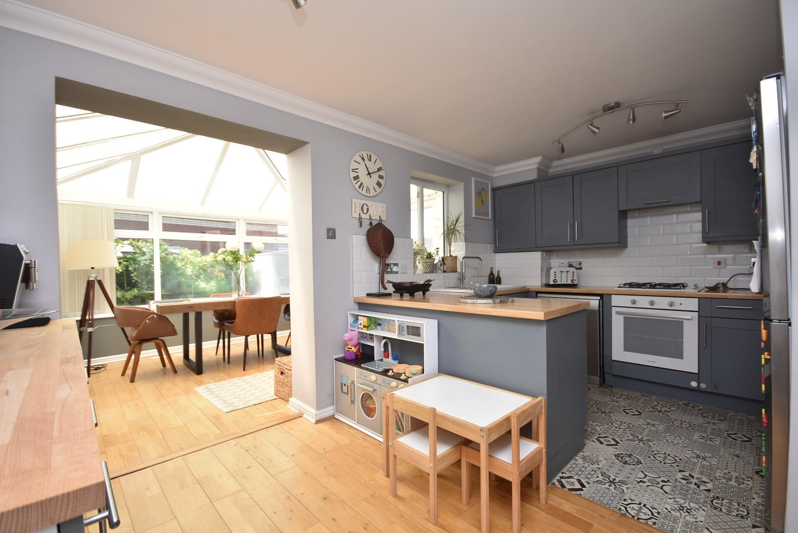 9 Marguerites Way, Cardiff, CF5 4QW